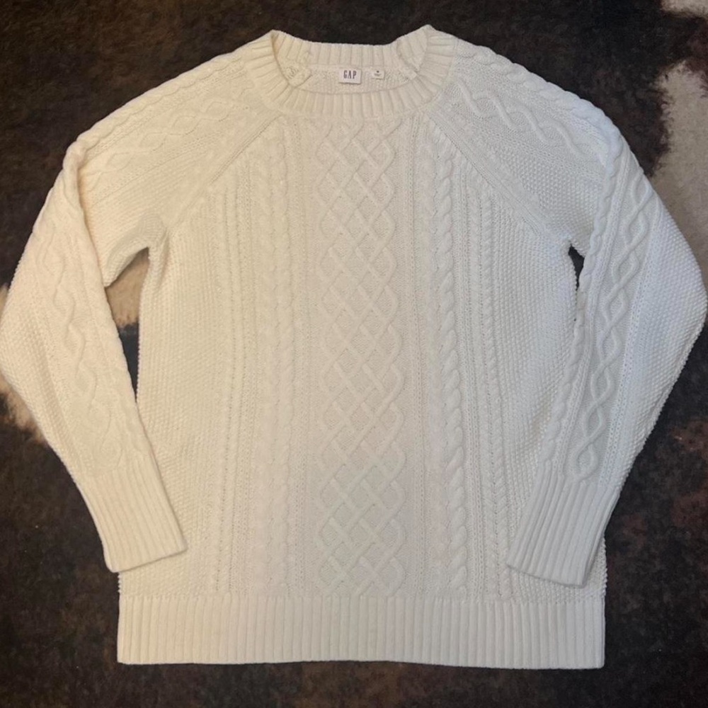 GAP White Cable Knit Crew Neck Sweater